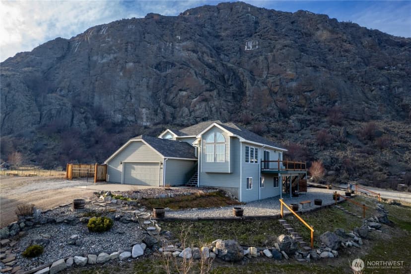 Property photo for 2206 Summit Drive, Oroville