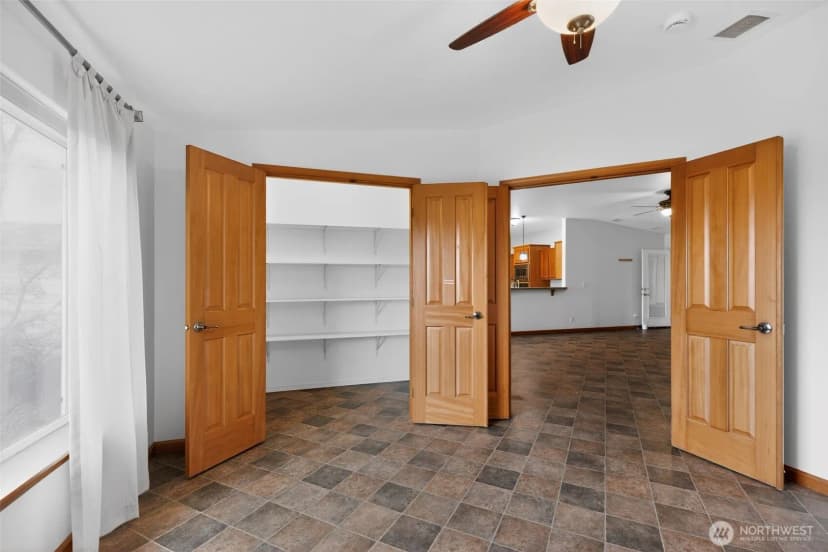 Property photo for 402 Parrish Road, Sequim photo 19