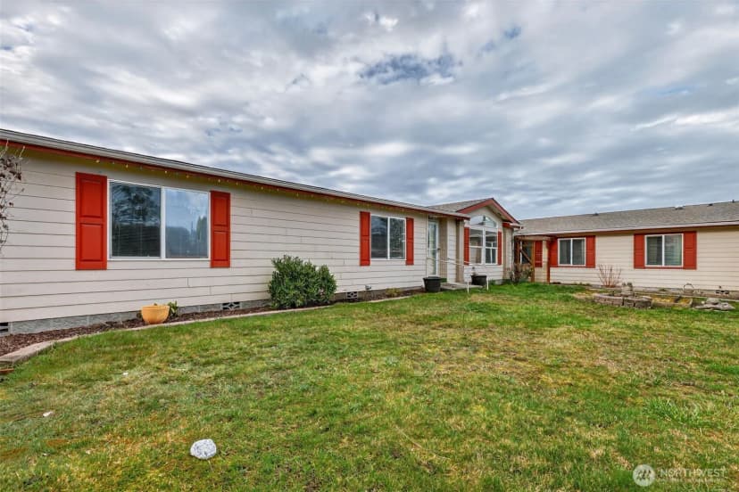 Property photo for 402 Parrish Road, Sequim photo 3