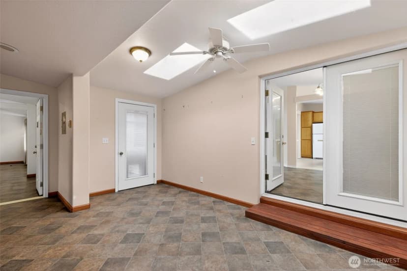 Property photo for 402 Parrish Road, Sequim photo 22