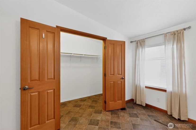 Property photo for 402 Parrish Road, Sequim photo 16