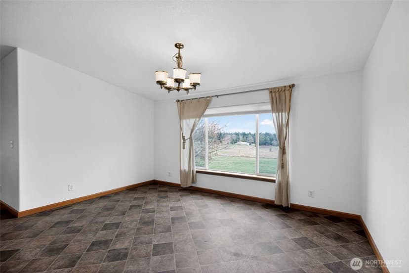 Property photo for 402 Parrish Road, Sequim photo 6