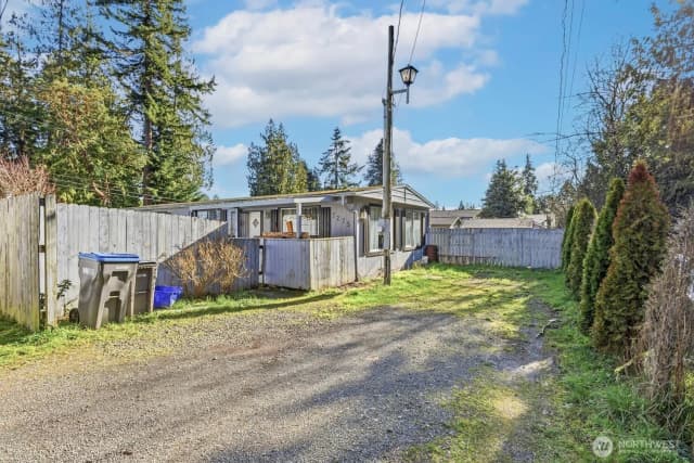 Property photo for 7275 Ne Geneva Street, Suquamish photo 2