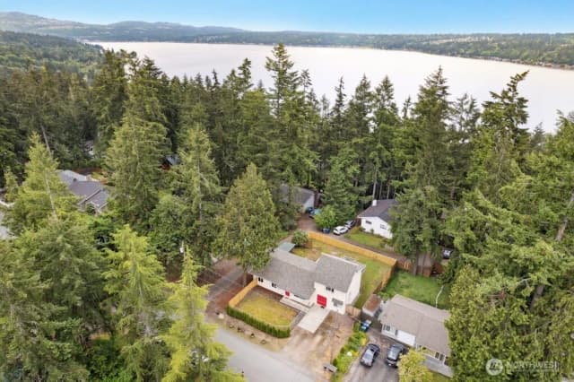 Property photo for 1115 207th Place Ne, Sammamish