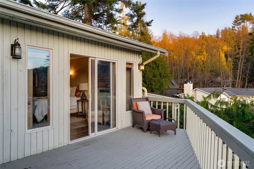 Property photo for 4402 Bryce Drive, Anacortes photo 3