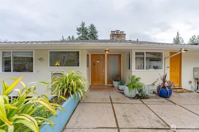 Property photo for 3744 Ne 165th Street, Lake Forest Park photo 3