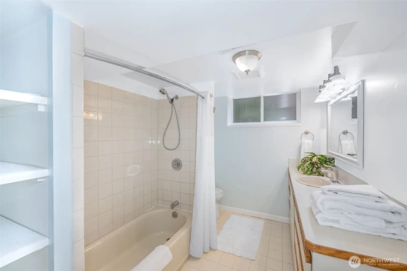 Property photo for 3744 Ne 165th Street, Lake Forest Park photo 24