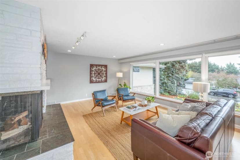 Property photo for 3744 Ne 165th Street, Lake Forest Park photo 13