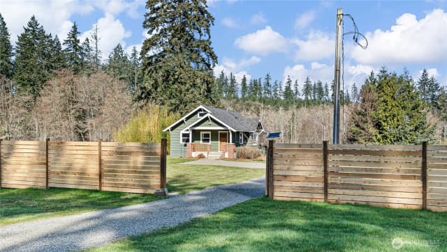 Property photo for 10415 State Route 302 Nw, Gig Harbor photo 4