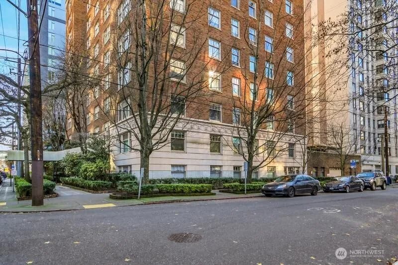 Property photo for 1017 Minor Avenue #1303, Seattle photo 16