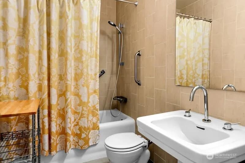Property photo for 1017 Minor Avenue #1303, Seattle photo 13