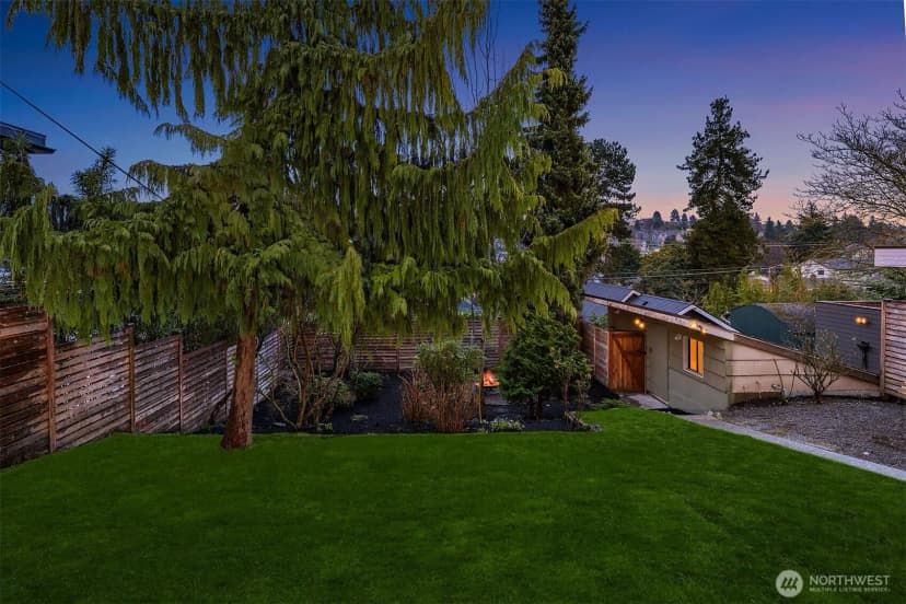 Property photo for 3234 35th Avenue W, Seattle photo 10