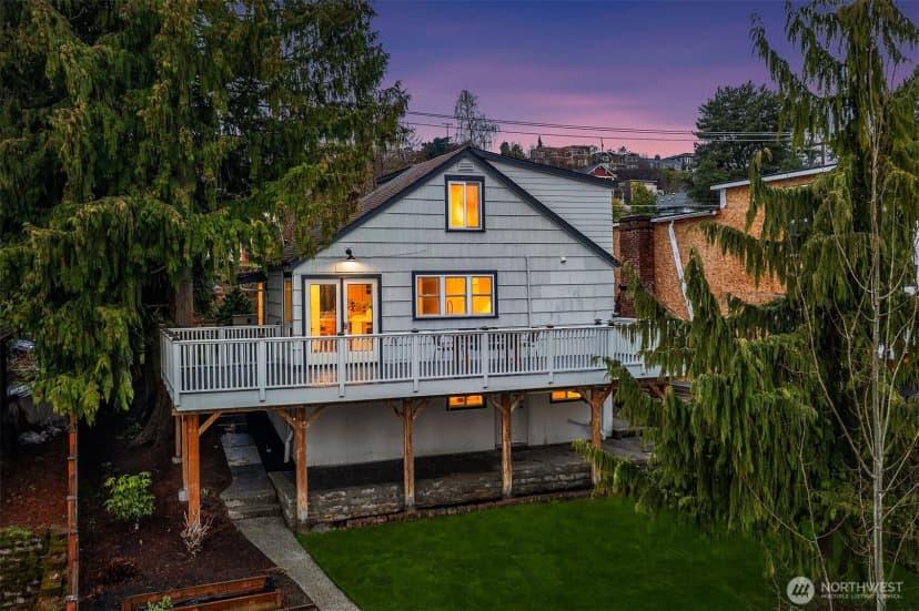 Property photo for 3234 35th Avenue W, Seattle photo 7
