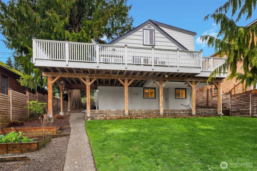 Property photo for 3234 35th Avenue W, Seattle photo 36
