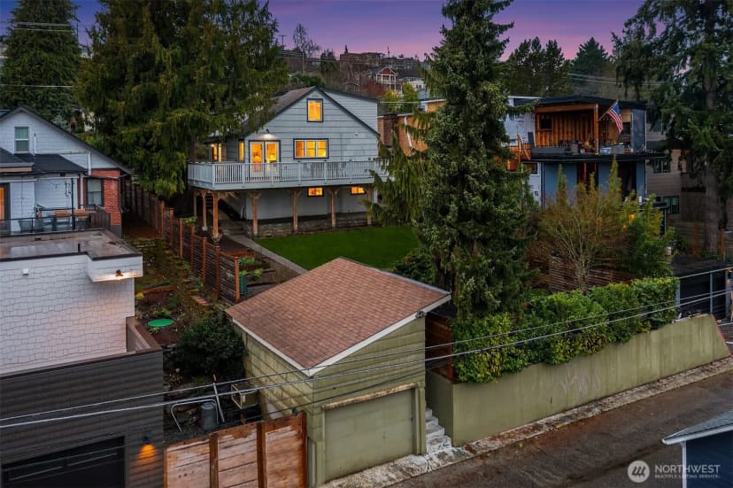 Property photo for 3234 35th Avenue W, Seattle photo 6