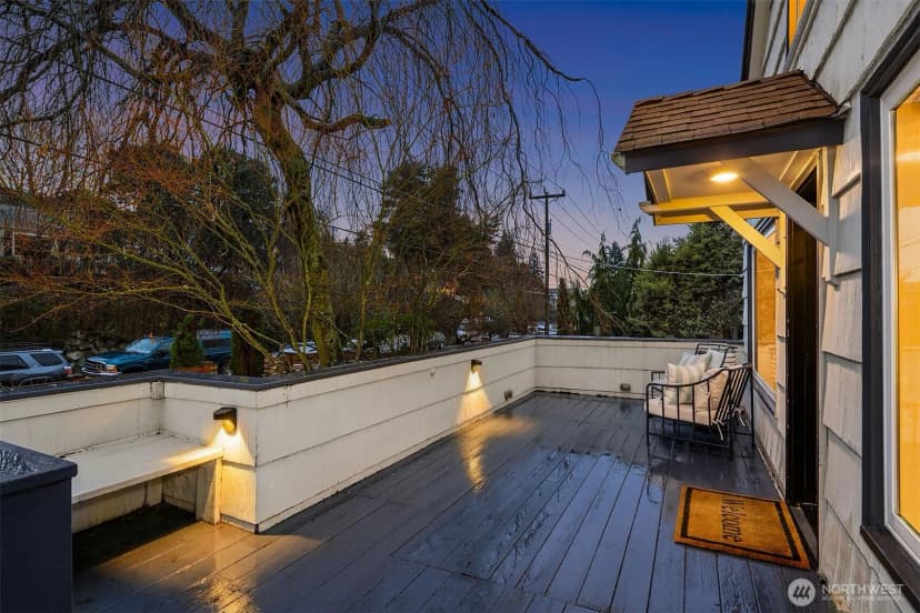 Property photo for 3234 35th Avenue W, Seattle photo 4
