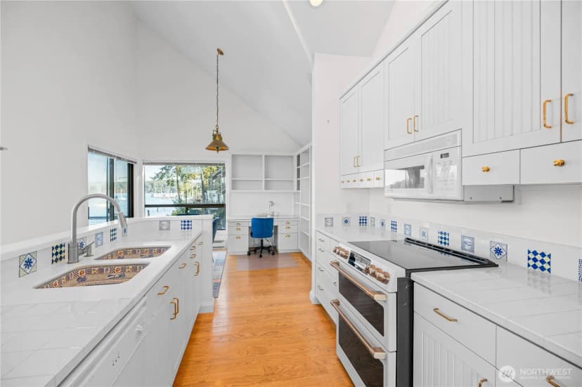Property photo for 200 East Street #d304, Friday Harbor photo 9