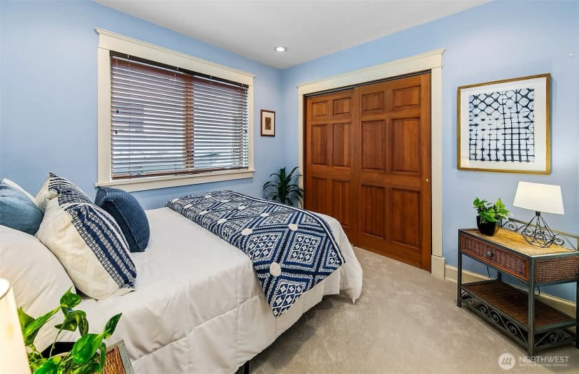 Property photo for 3532 Meridian Avenue N, Seattle photo 17