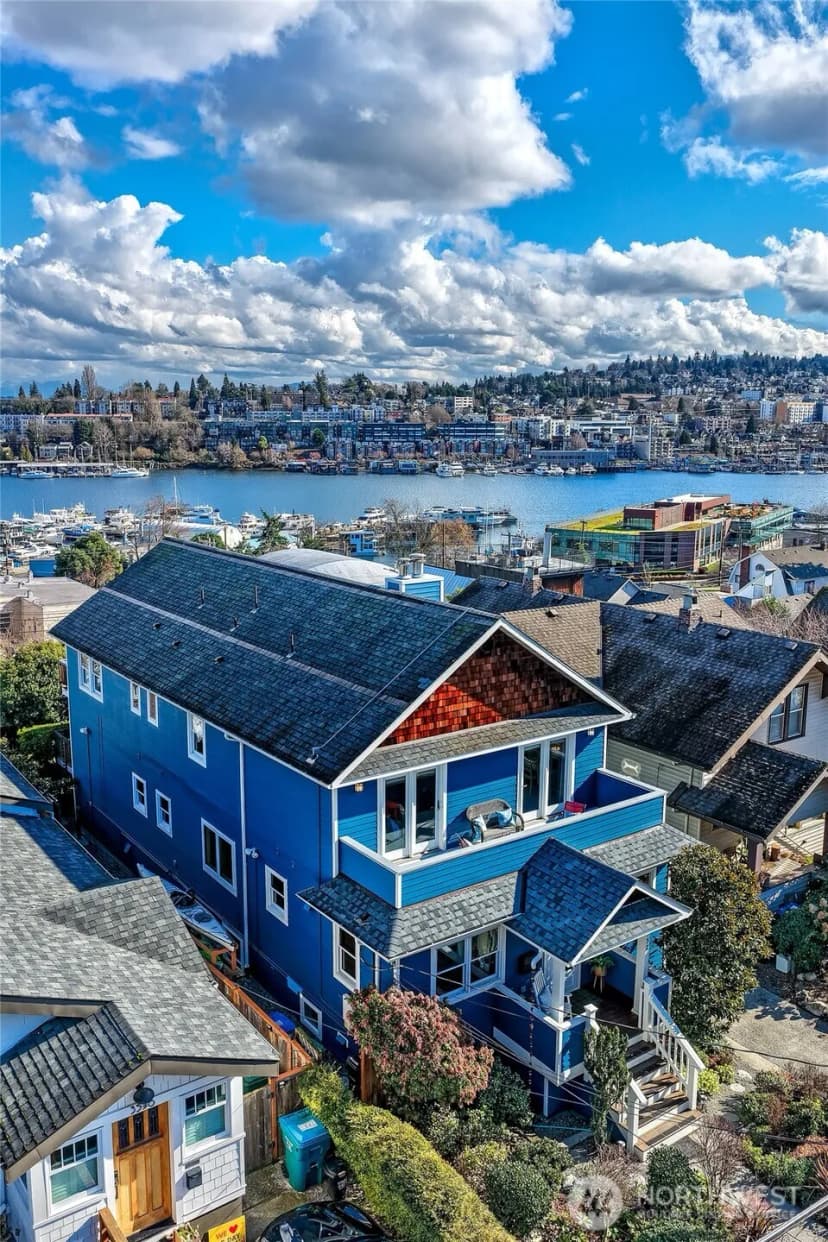 Property photo for 3532 Meridian Avenue N, Seattle photo 37