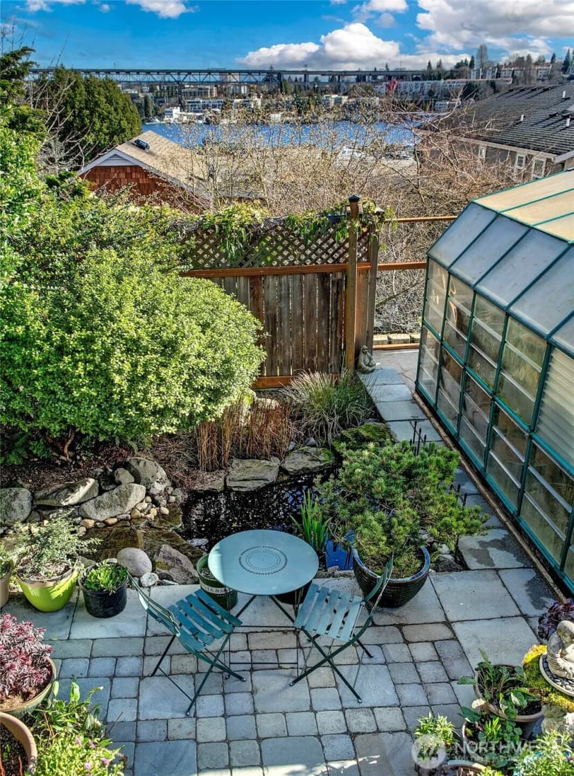 Property photo for 3532 Meridian Avenue N, Seattle photo 34