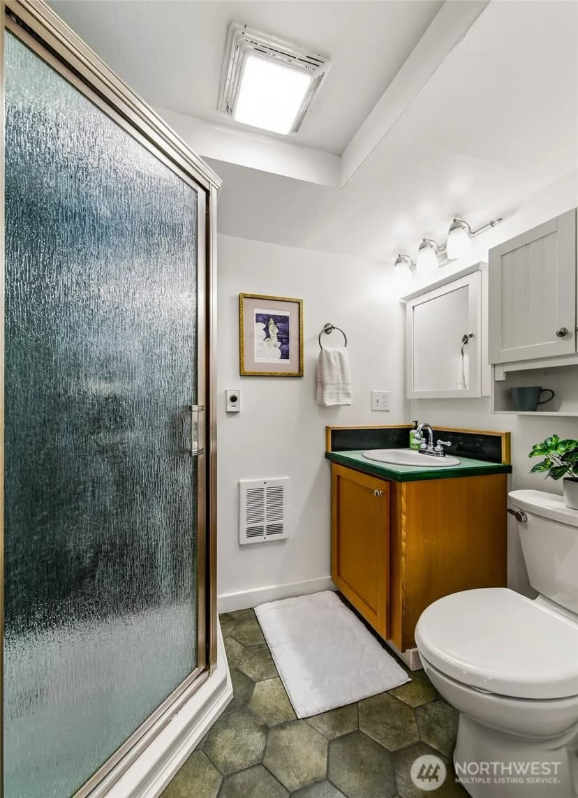 Property photo for 3532 Meridian Avenue N, Seattle photo 33