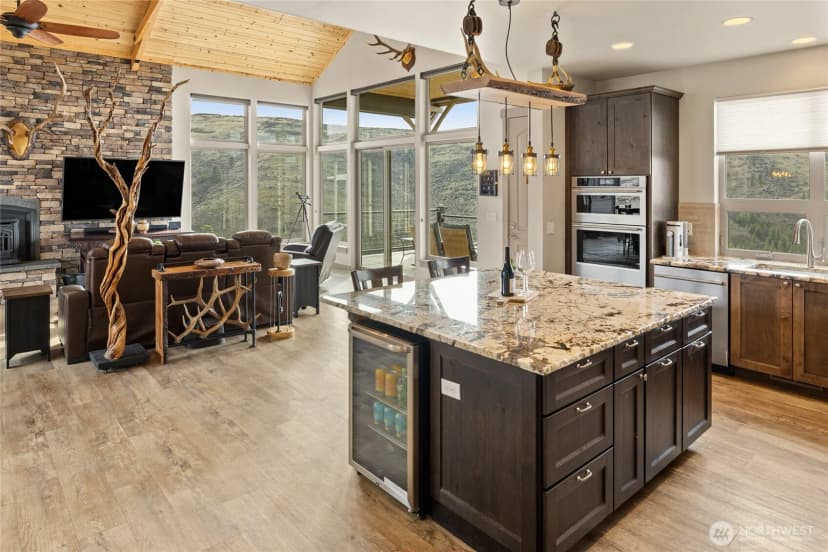 Property photo for 6083 Secret Canyon Road, Ellensburg photo 18