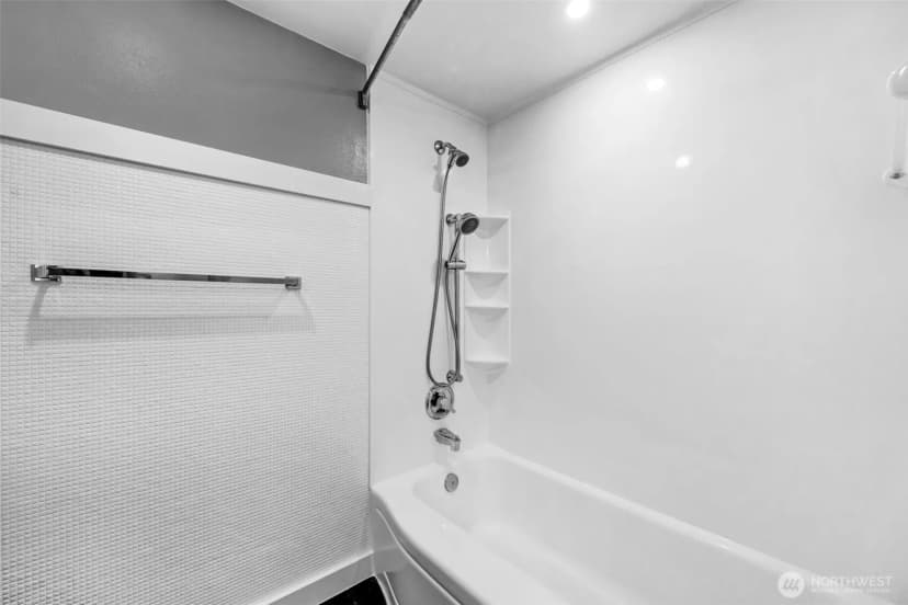 Property photo for 2500 81st Avenue Se #118, Mercer Island photo 25