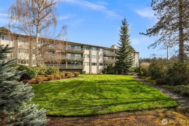 Property photo for 2500 81st Avenue Se #118, Mercer Island