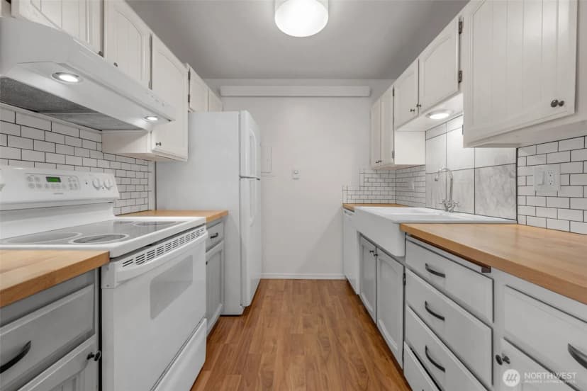 Property photo for 2500 81st Avenue Se #118, Mercer Island photo 7