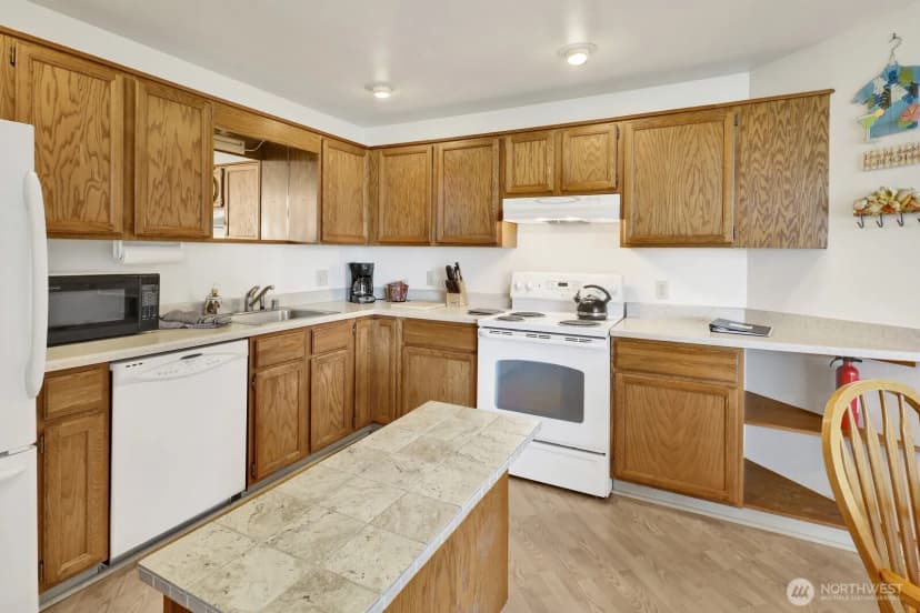 Property photo for 7806 Birch Bay Drive #1107, Blaine photo 16