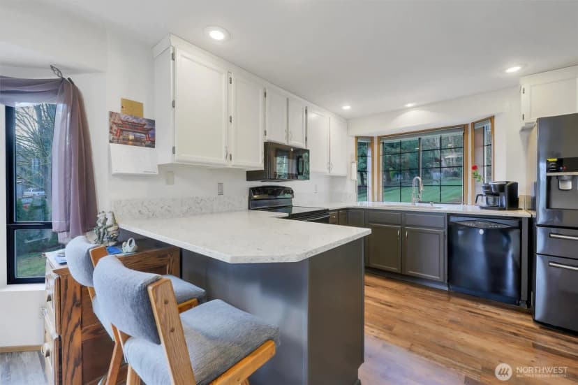 Property photo for 16714 Broadway Avenue, Snohomish photo 10