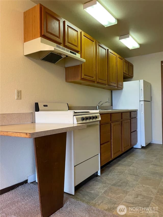 Property photo for 15043 8th Avenue S, Burien photo 5