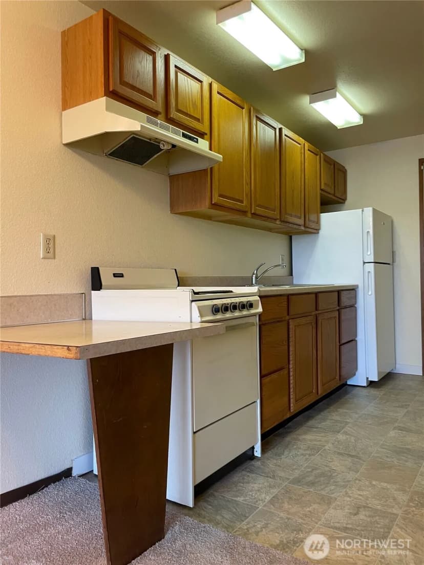 Property photo for 15043 8th Avenue S, Burien photo 5