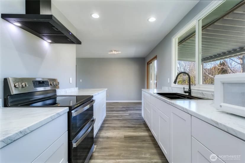 Property photo for 365 Se Highland Park Drive, College Place photo 8