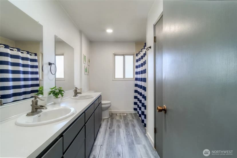 Property photo for 365 Se Highland Park Drive, College Place photo 12