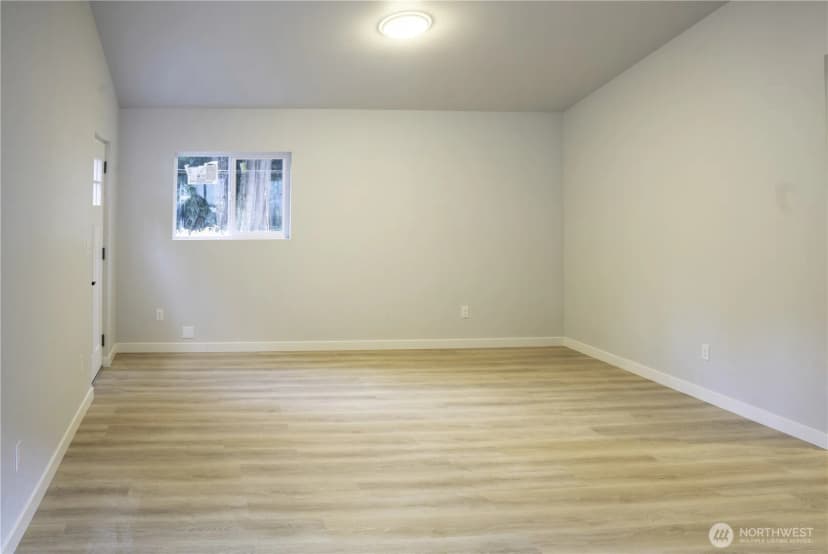 Property photo for 2923 Brook Lane, Sedro Woolley photo 4