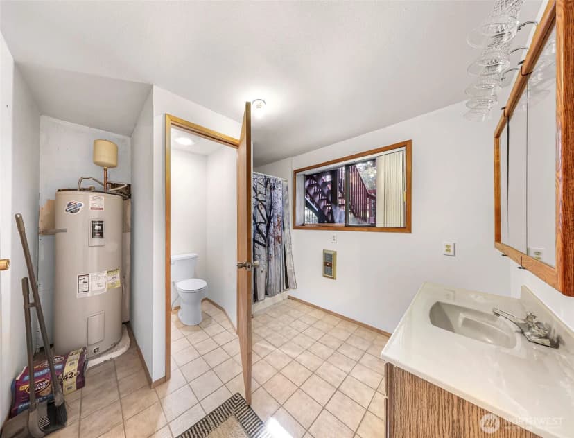 Property photo for 9652 Ronald Drive, Blaine photo 31