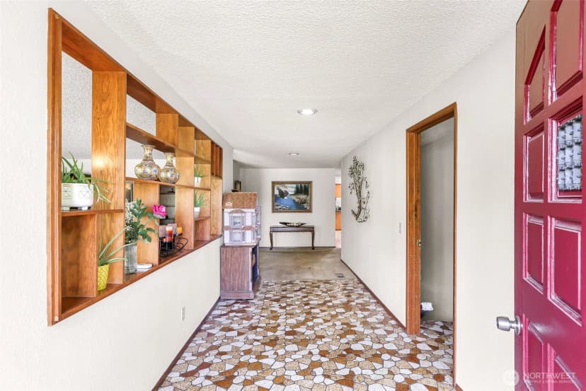 Property photo for 9652 Ronald Drive, Blaine photo 4