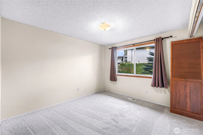 Property photo for 9652 Ronald Drive, Blaine photo 21