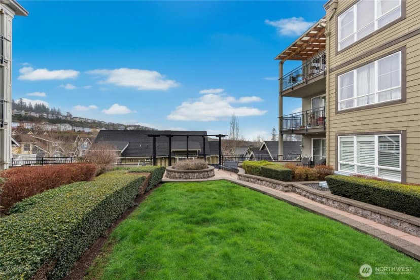 Property photo for 1840 25th Avenue Ne #411, Issaquah photo 28