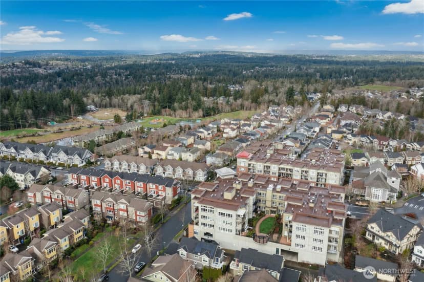 Property photo for 1840 25th Avenue Ne #411, Issaquah photo 21