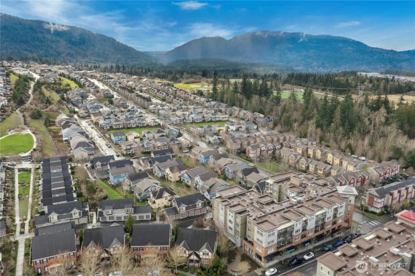 Property photo for 1840 25th Avenue Ne #411, Issaquah photo 23
