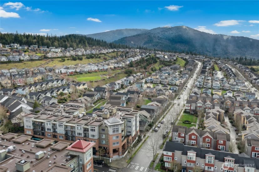 Property photo for 1840 25th Avenue Ne #411, Issaquah photo 25