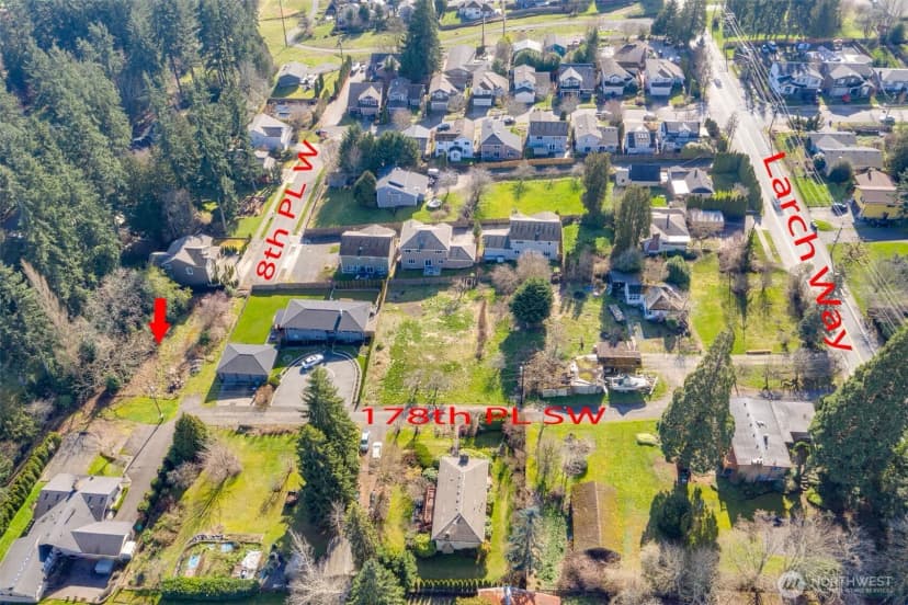 Property photo for 808 178th Place Sw, Lynnwood photo 3