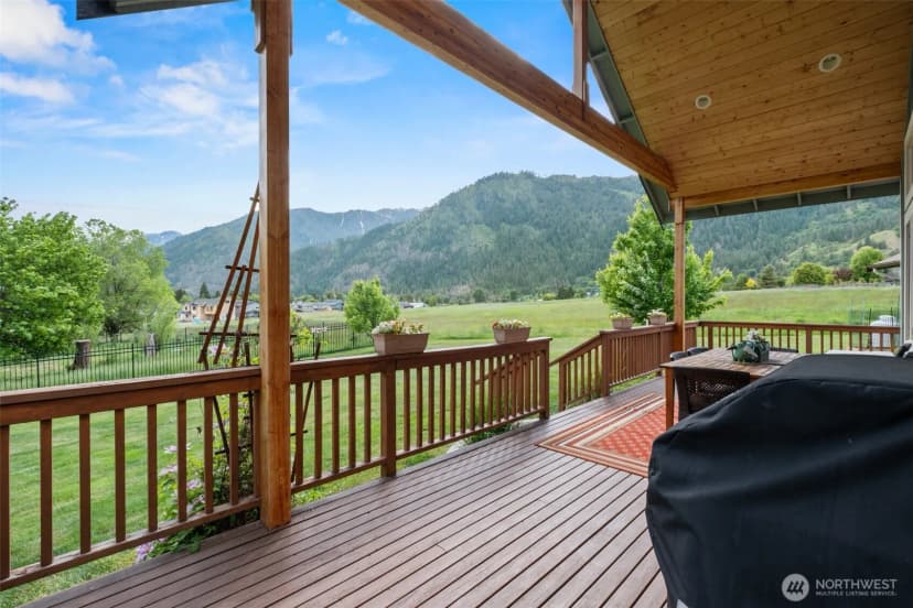 Property photo for 12285 Village View Drive, Leavenworth photo 7