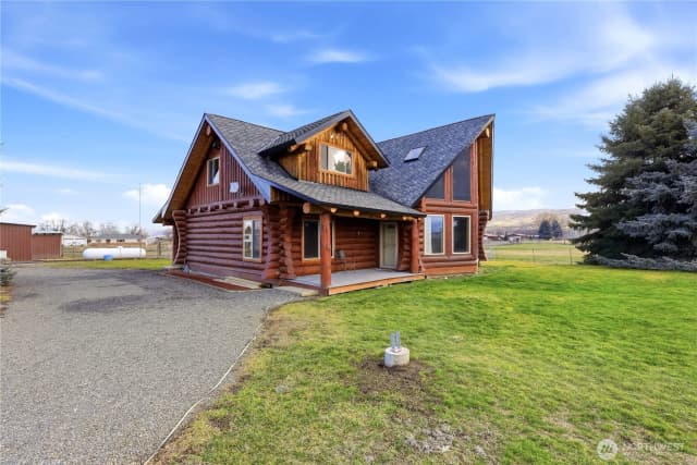 Property photo for 14254 Rutherford Road, Yakima