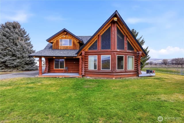 Property photo for 14254 Rutherford Road, Yakima photo 2