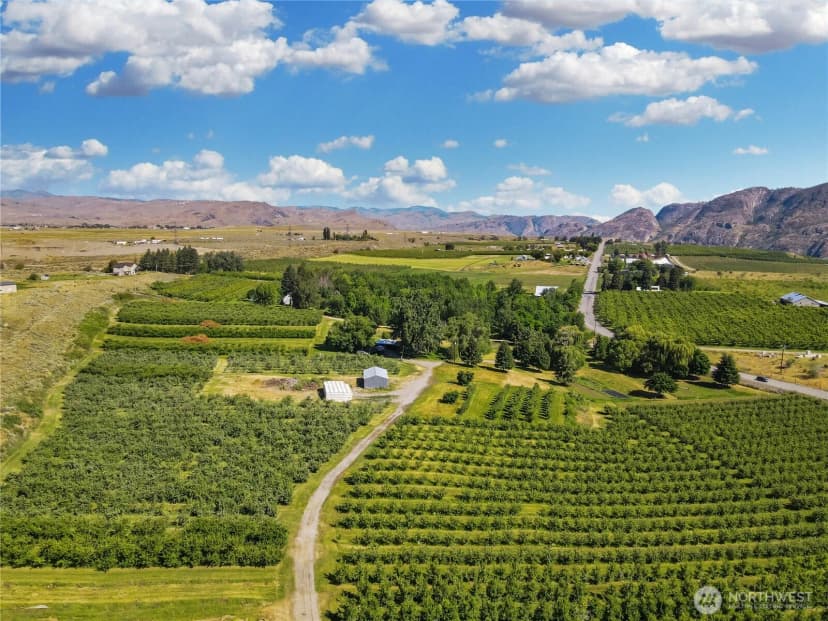 Property photo for 223 Old Riverside Hwy, Omak photo 14