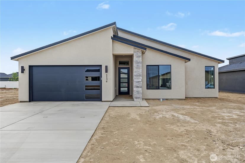 Property photo for 1134 E Mt Hood Street, Othello