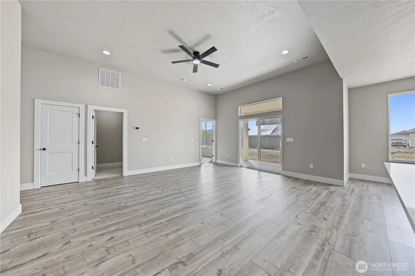 Property photo for 1134 E Mt Hood Street, Othello photo 15